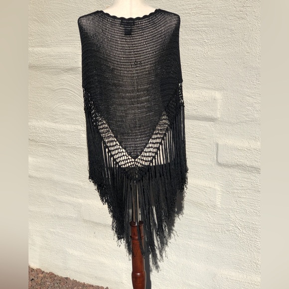 Bebe Vintage 90s Black Crocheted Poncho. Pink/Fuchsia Embroidered Flowers. OSFM - Picture 2 of 5